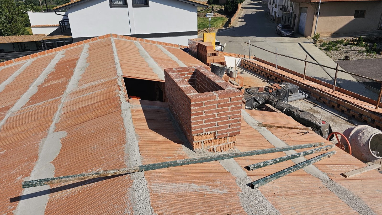Remate de chimenea y cubierta